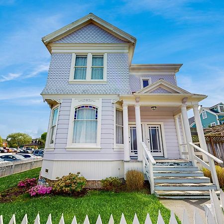 Lilac Victorian Downstairs Юрика Номер фото
